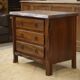 Commode brutaliste 3 tiroirs en orme par Aranjou, 1960