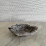 Grey-white veined stone leaf ashtray