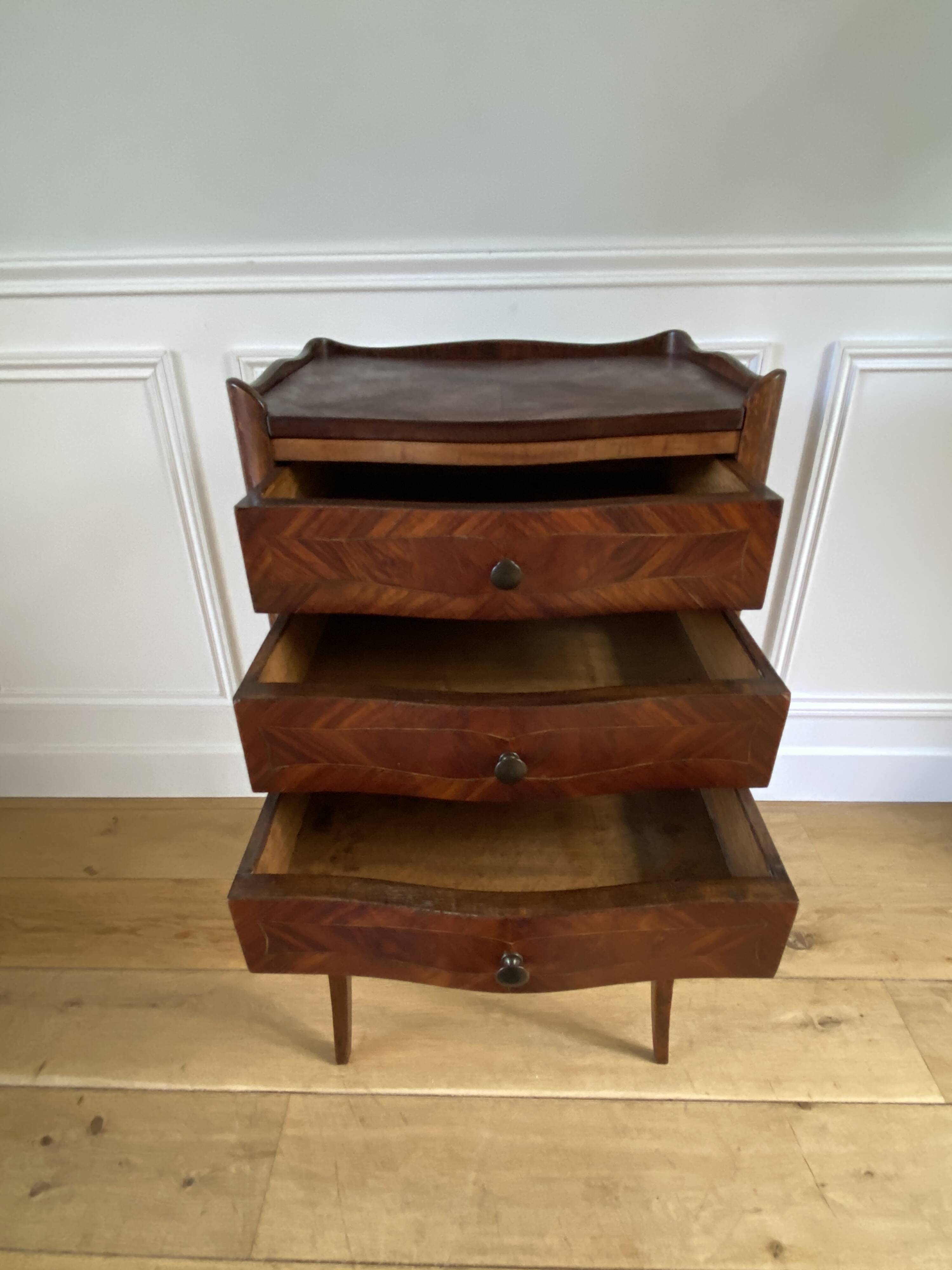 Antique marquetry bedside table – Louis XV style – 3 drawers