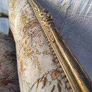 Three-seater canapé in carved wood, upholstery and gilded wood. Around 1900, Louis XV style.
