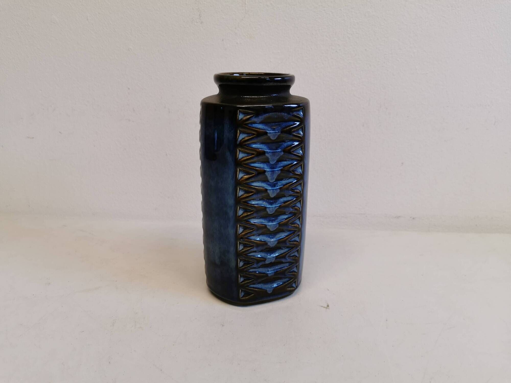 Grand vase du danois Søholm en glaçure bleuâtre.