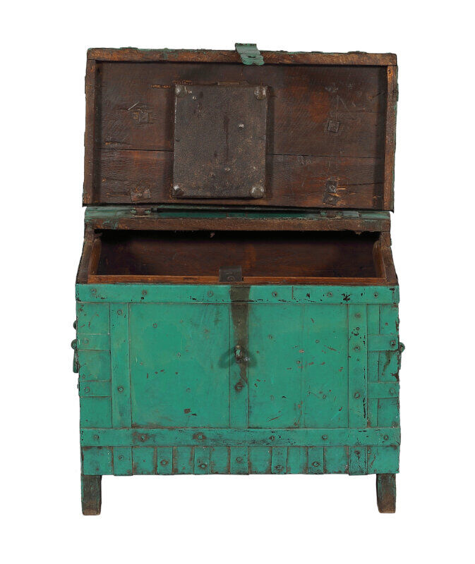 Coffre ancien vert metal et bois vieux teck piece et patine d'origine inde