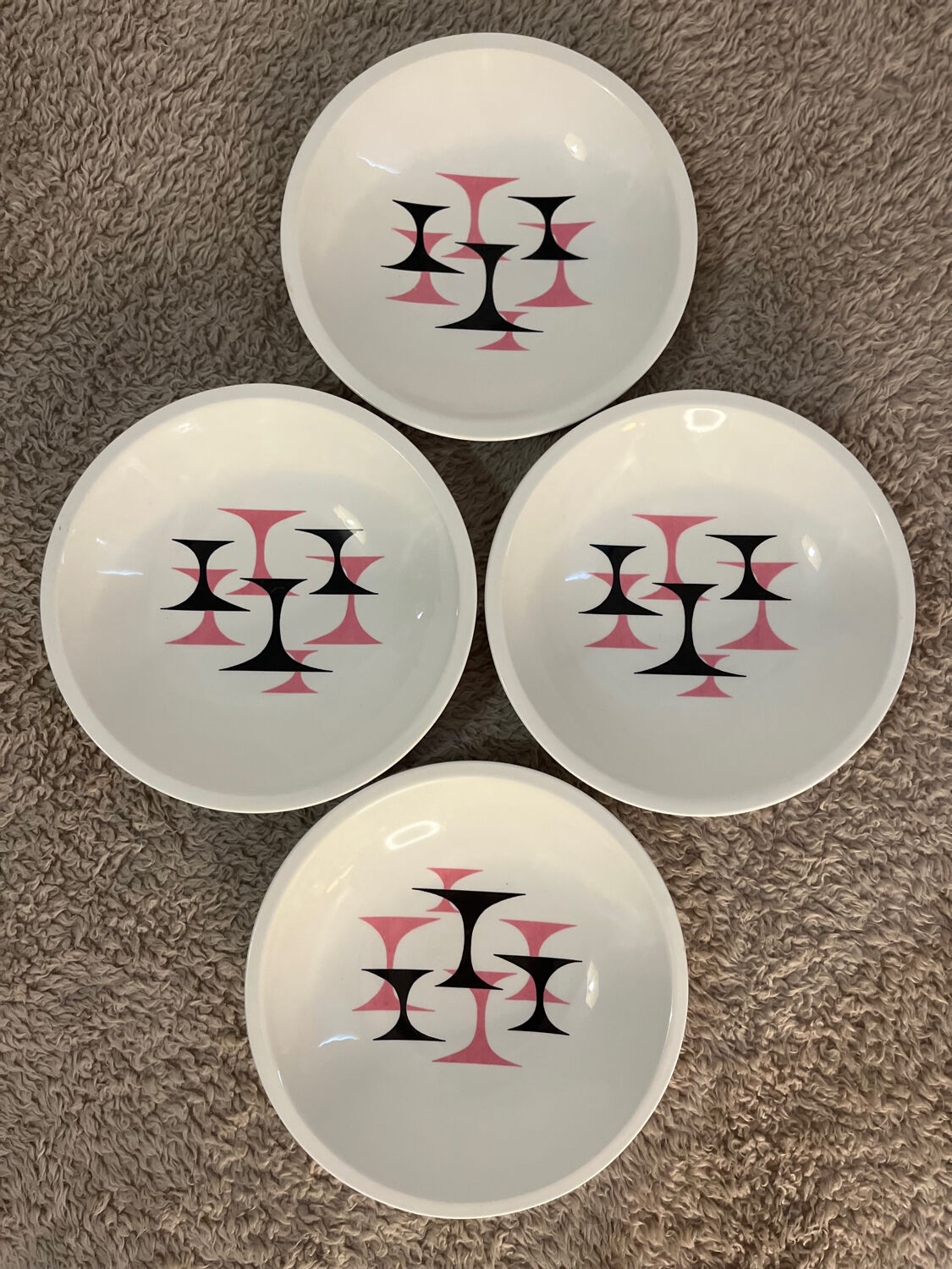 4 hollow plates Gien porcelain