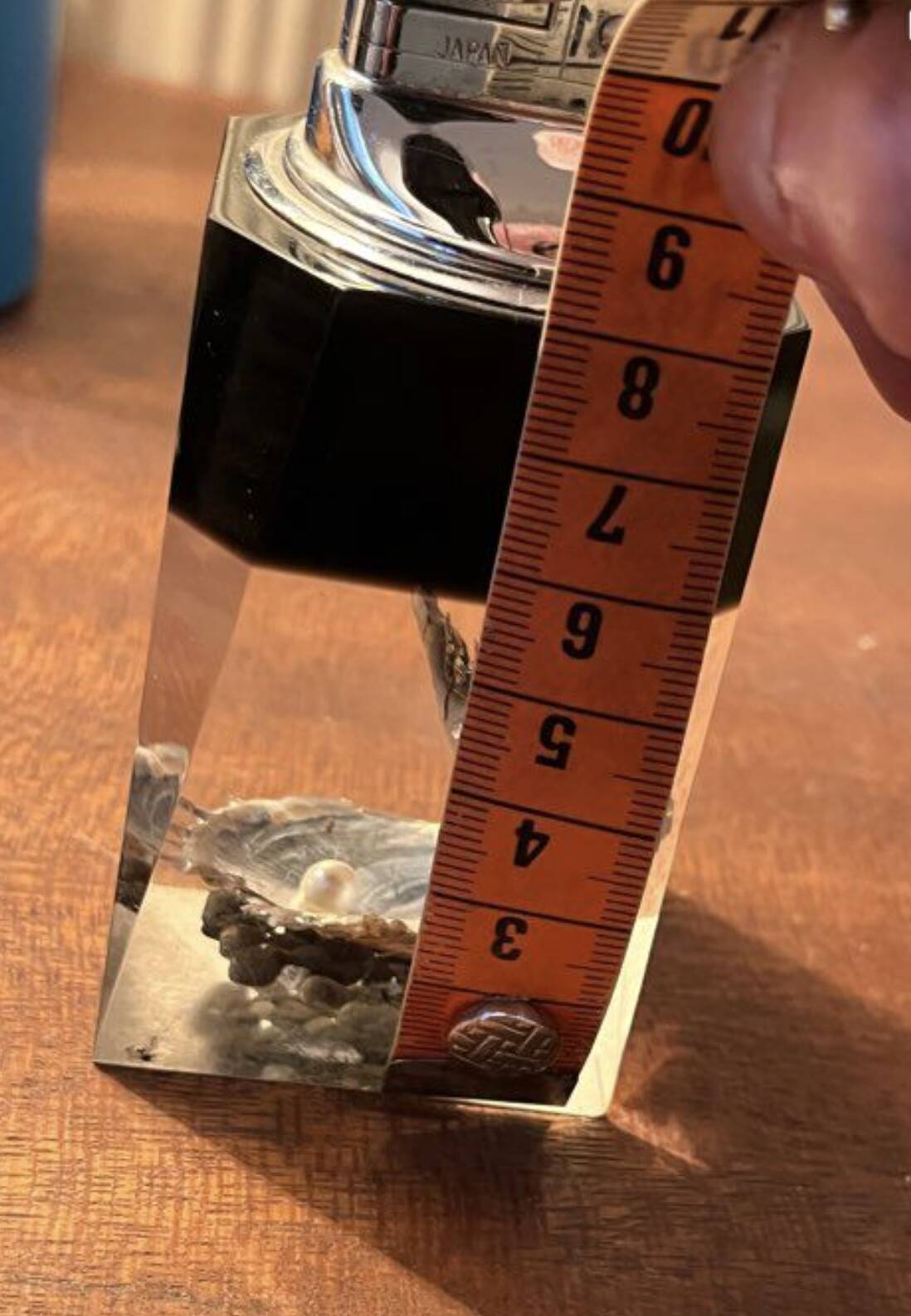 Vintage Japanese resin/glass table lighter