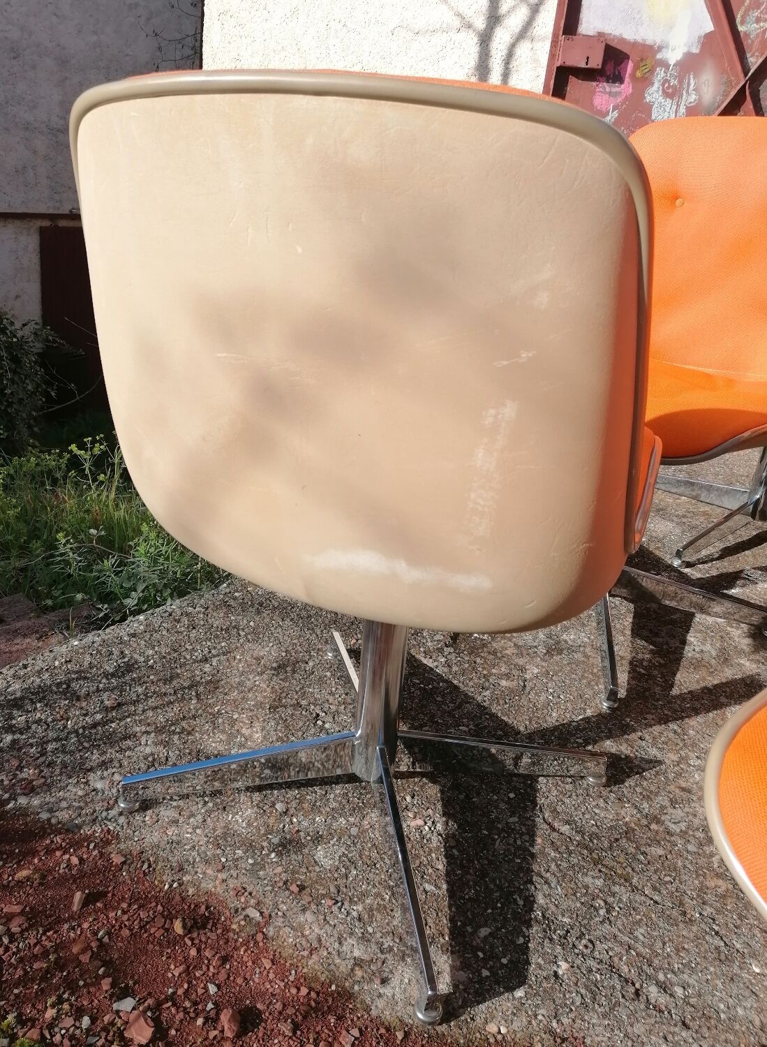 Set of 4 vintage Steelcase Strafor office chairs by Randall Buck.