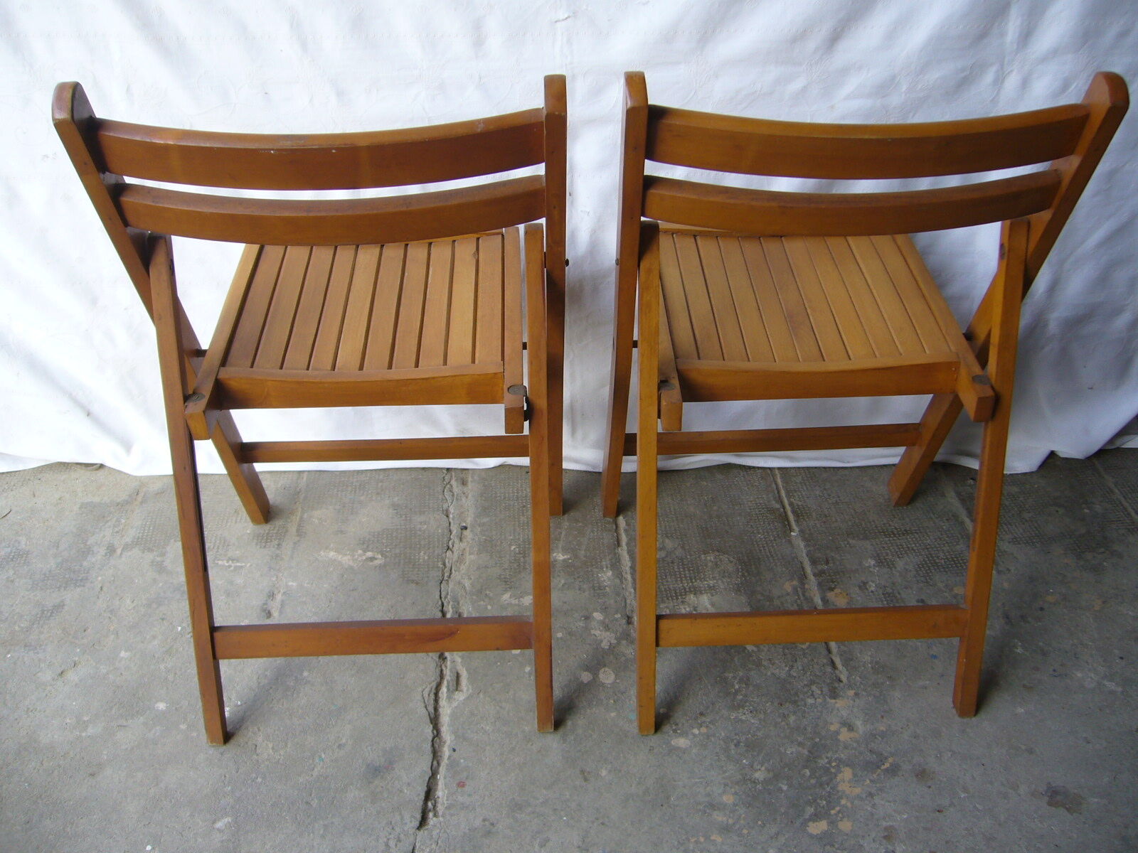 Chaises de jardin pliantes en bois verni