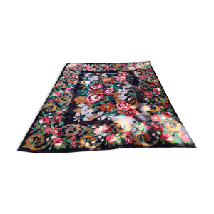 Tapis moldave fait à