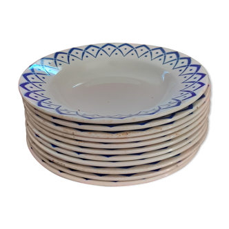 11 hollow plates, white background, blue pattern: La Bourboule décor. Digouin, Sarreguemines. France.