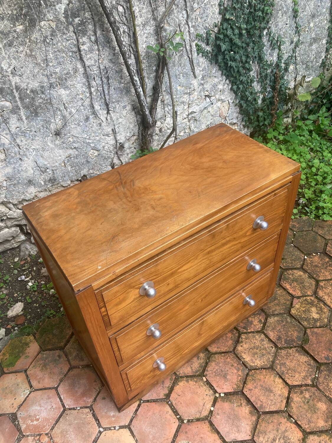 Vintage pine chest of drawers