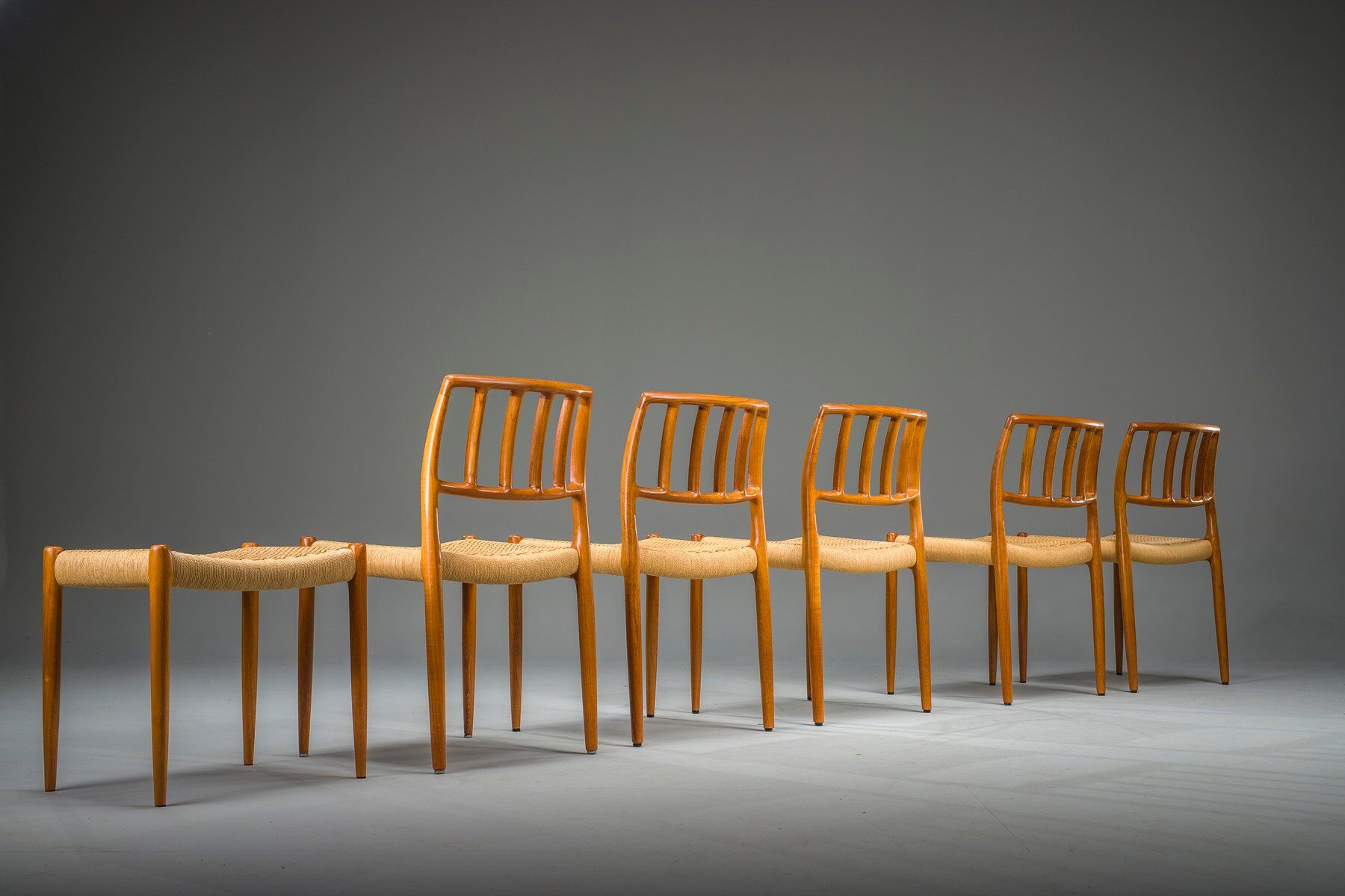 Chaises de salle à manger modèle 83 en teck par Niels Otto Møller pour J.L. Møllers, années 1960, lot de 6