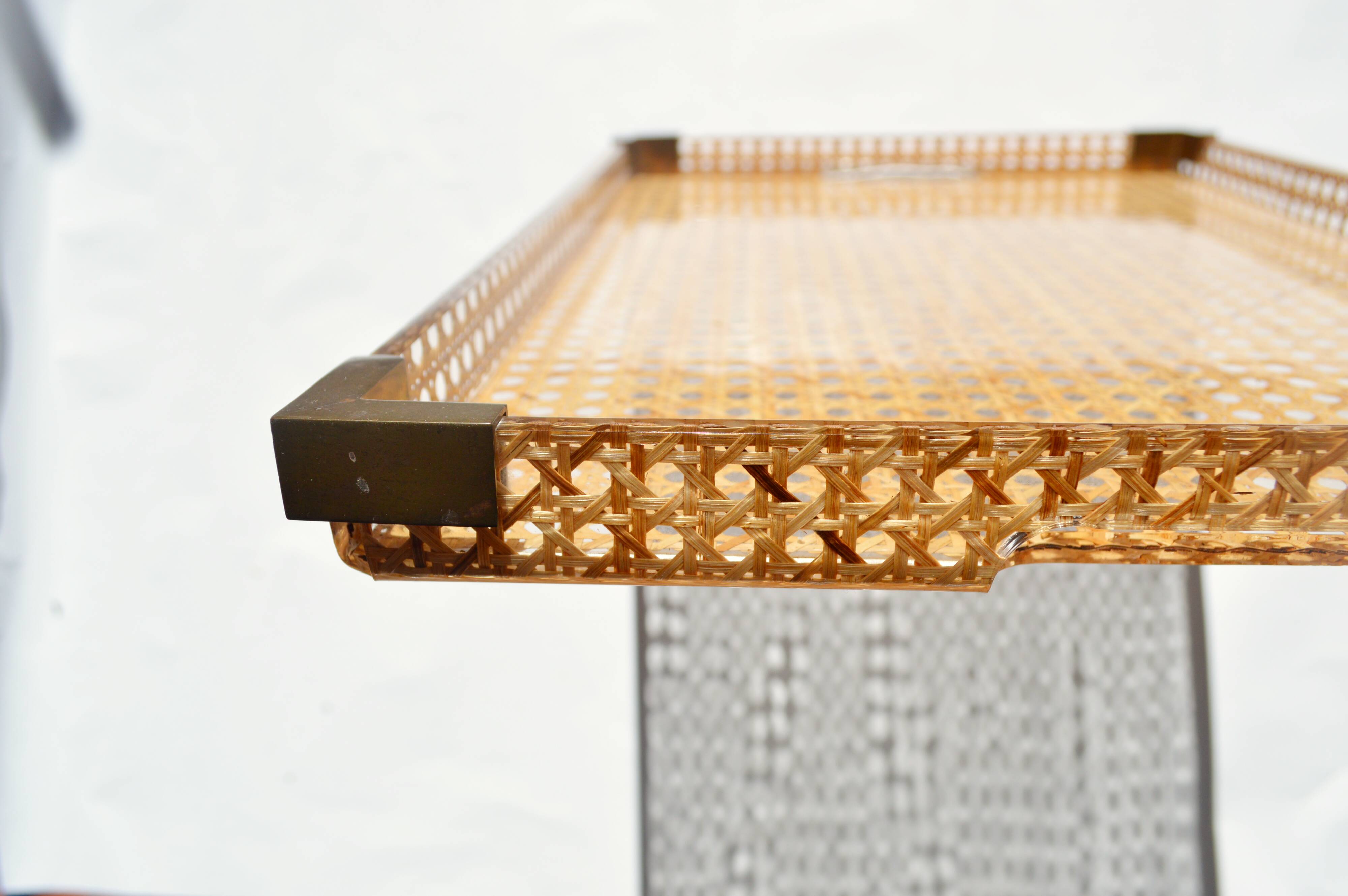 Plexi tray and cannage