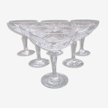 Lot de 6 coupes à champagne en cristal ciselé