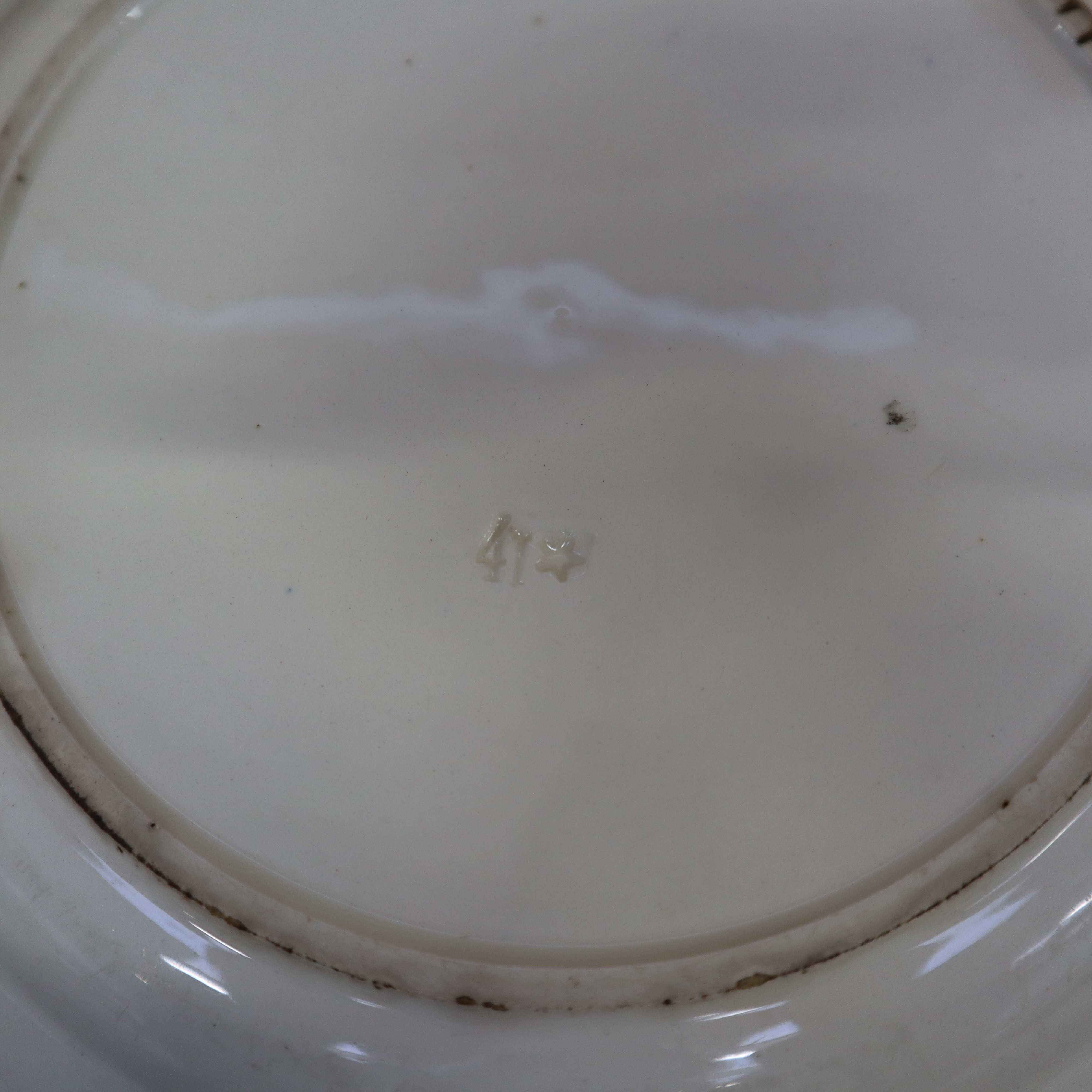 Badonviller round dish White/Midnight blue pine cone patterns