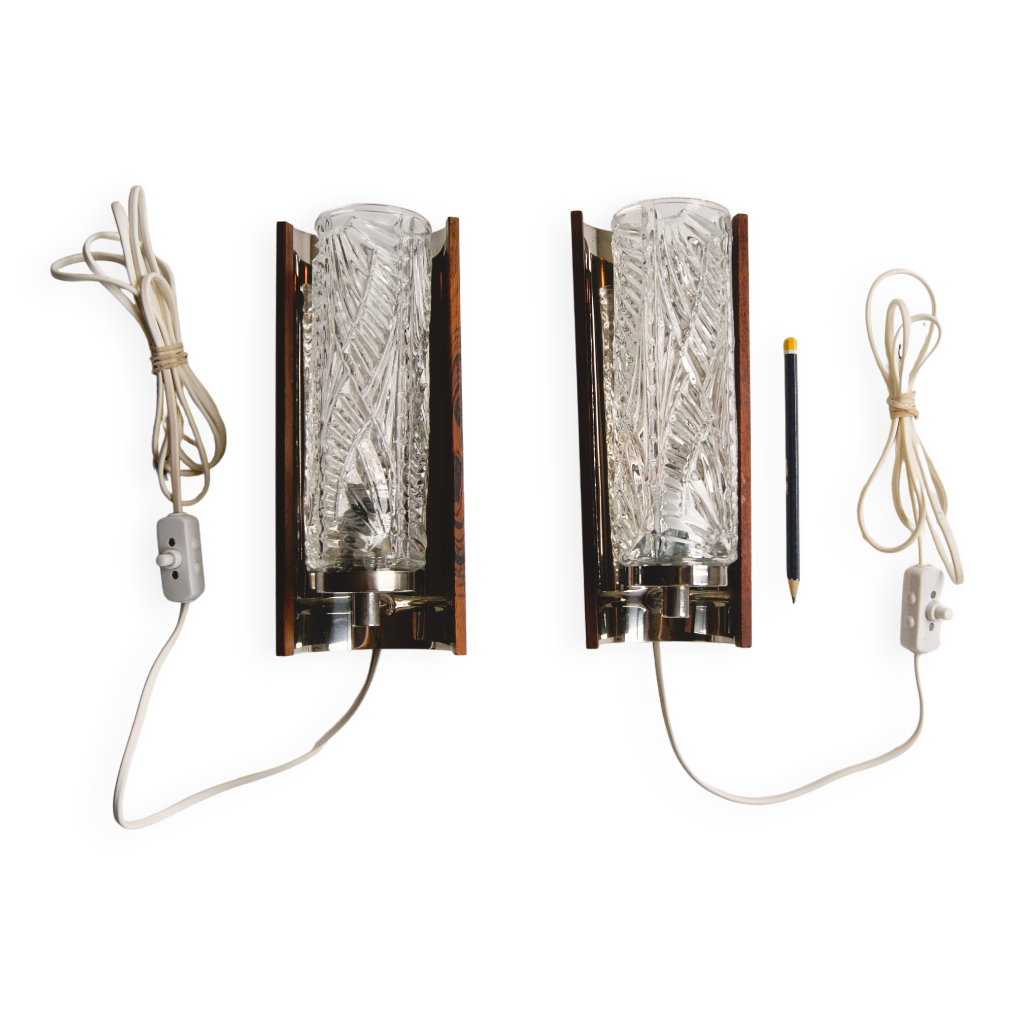 Pair of Swedish vintage wall lamps - elegant design in crystal glass, teak and chrome - 1960s.