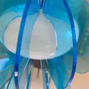 Lampe en plexiglas ou plexi vintage en forme de méduse