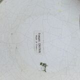 Empty white pocket in cracked ceramic matte François Chatain cup plate