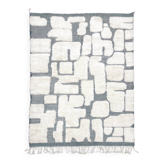 Moroccan Berber Beni Ouarain rug, ecru and black, 2.90x1.97m