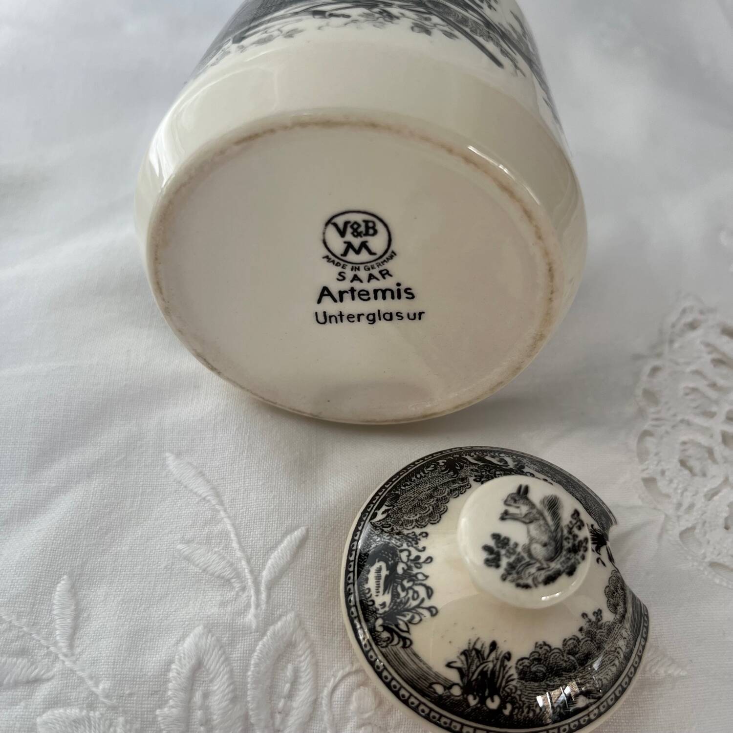 Villeroy and Boch mustard pot