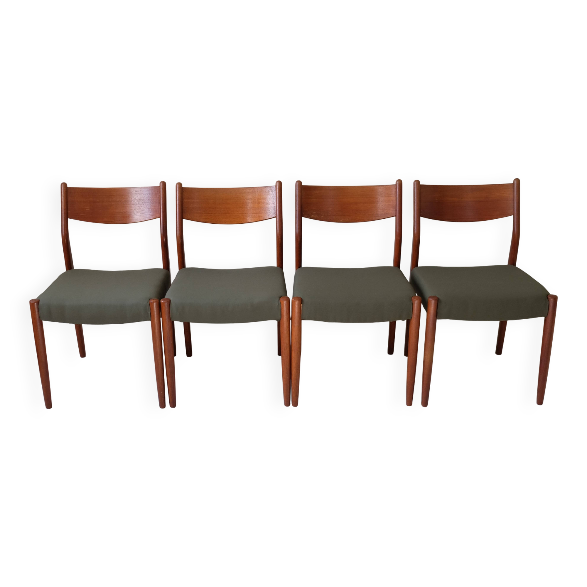 Set of 4 Fristho chairs