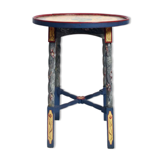 Round pedestal table, 1960s.
