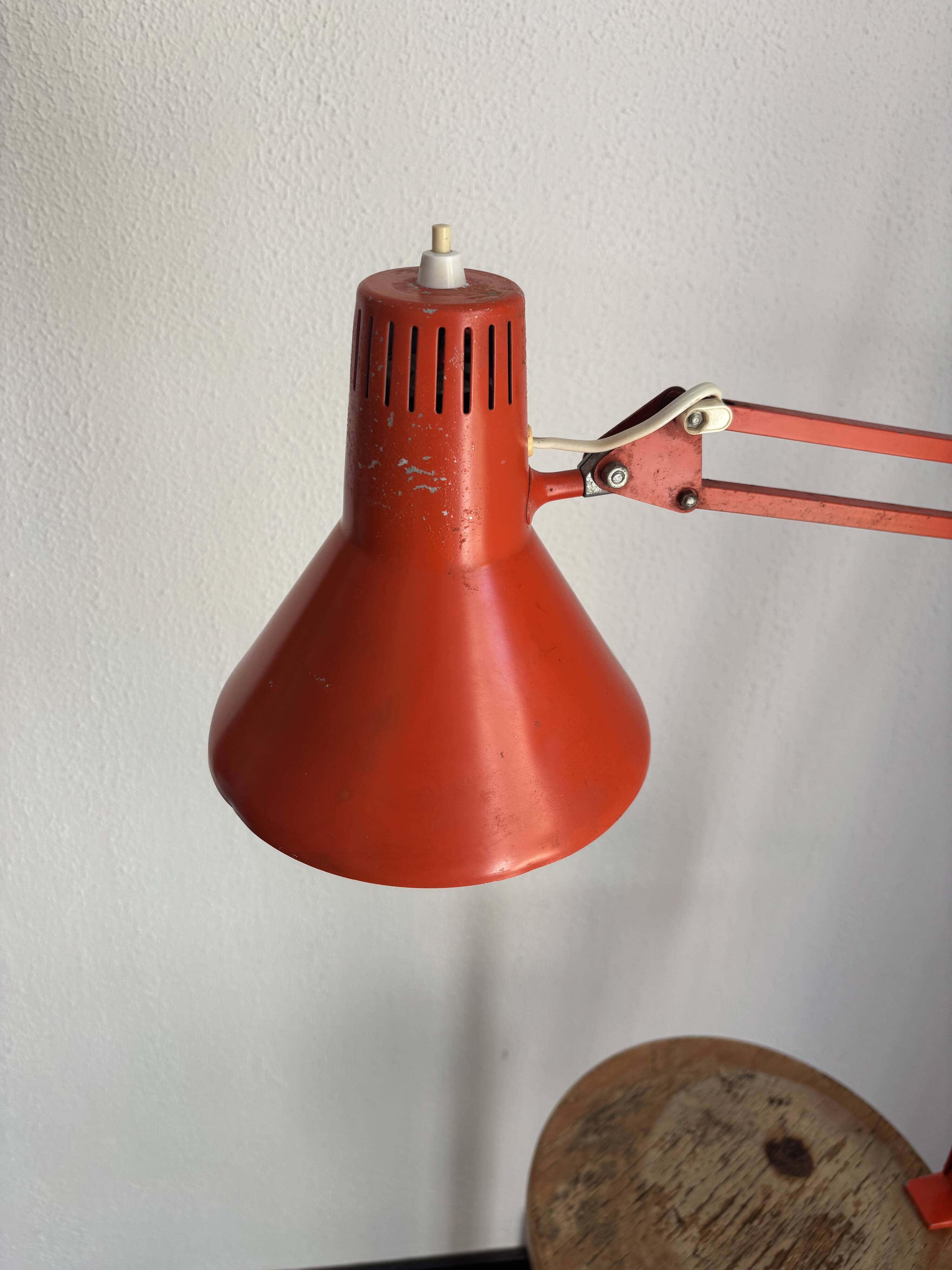 Vintage 1970s carrot Twist T1 architect lamp - 65 cm