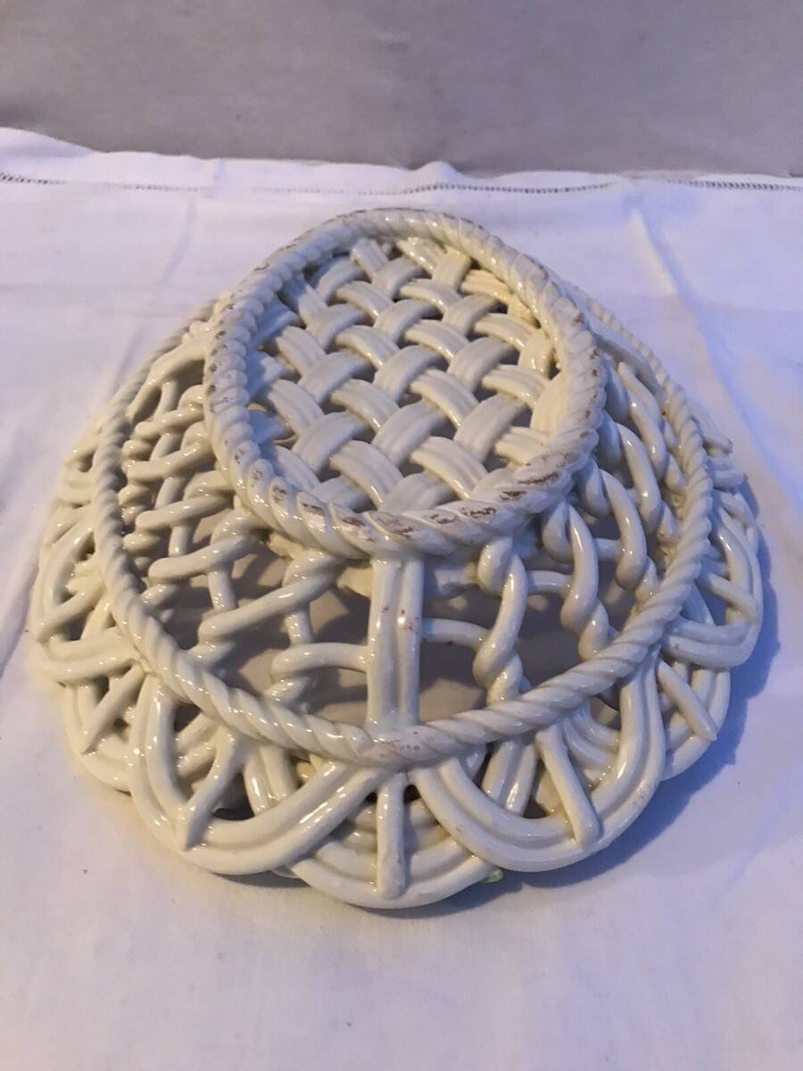 Old Oval Plate Cut-Out Ceramic Flower Relief Decor Italy Wine