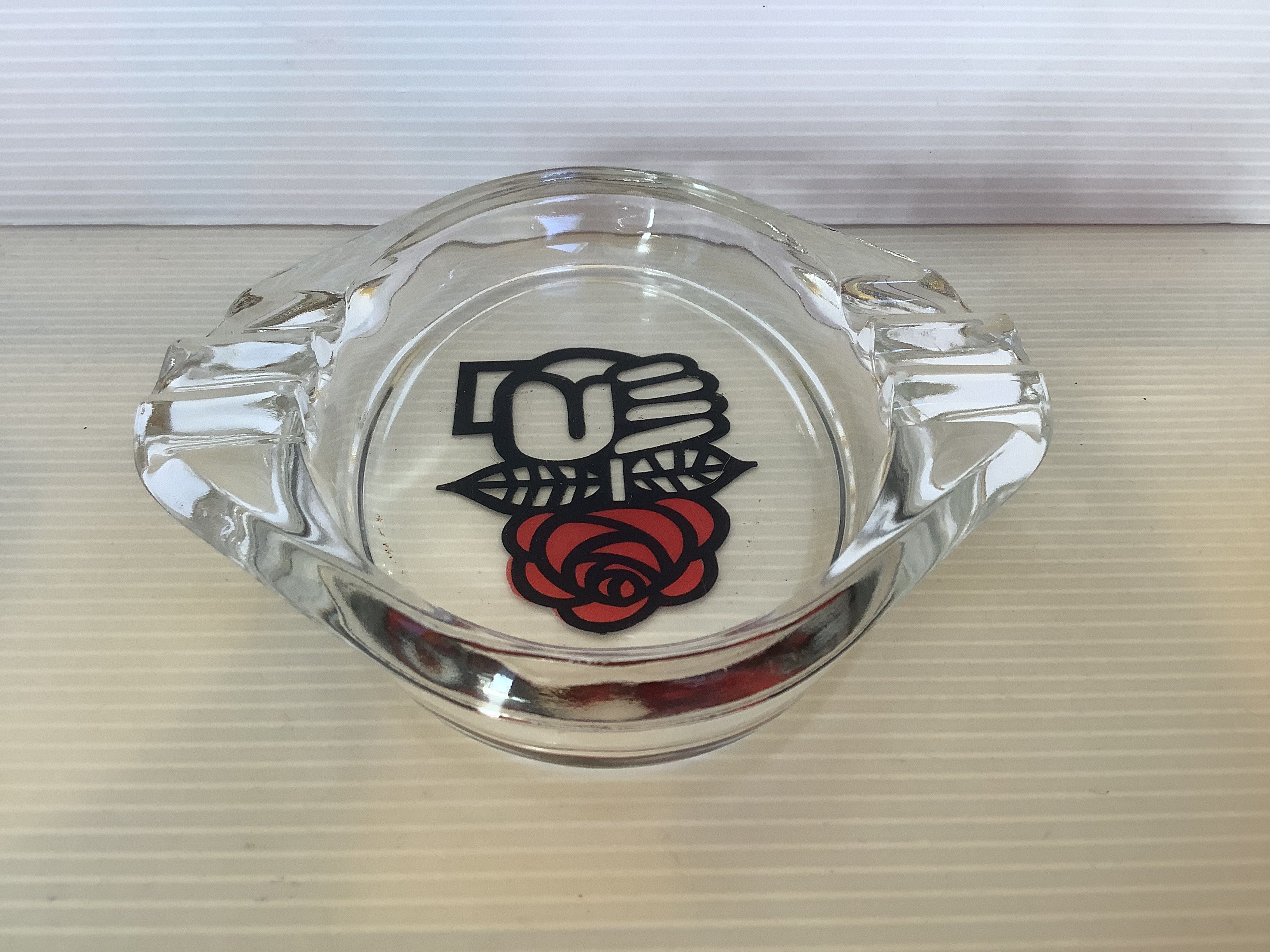 Empty pocket ashtray the fist and the rose of Marc Bonnet