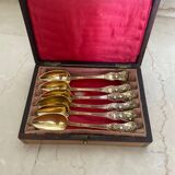 Set of 6 silver-gilt teaspoons, 2nd grade neck brace hallmark, 14 cm, in its box, late 19th century. Early 20th century