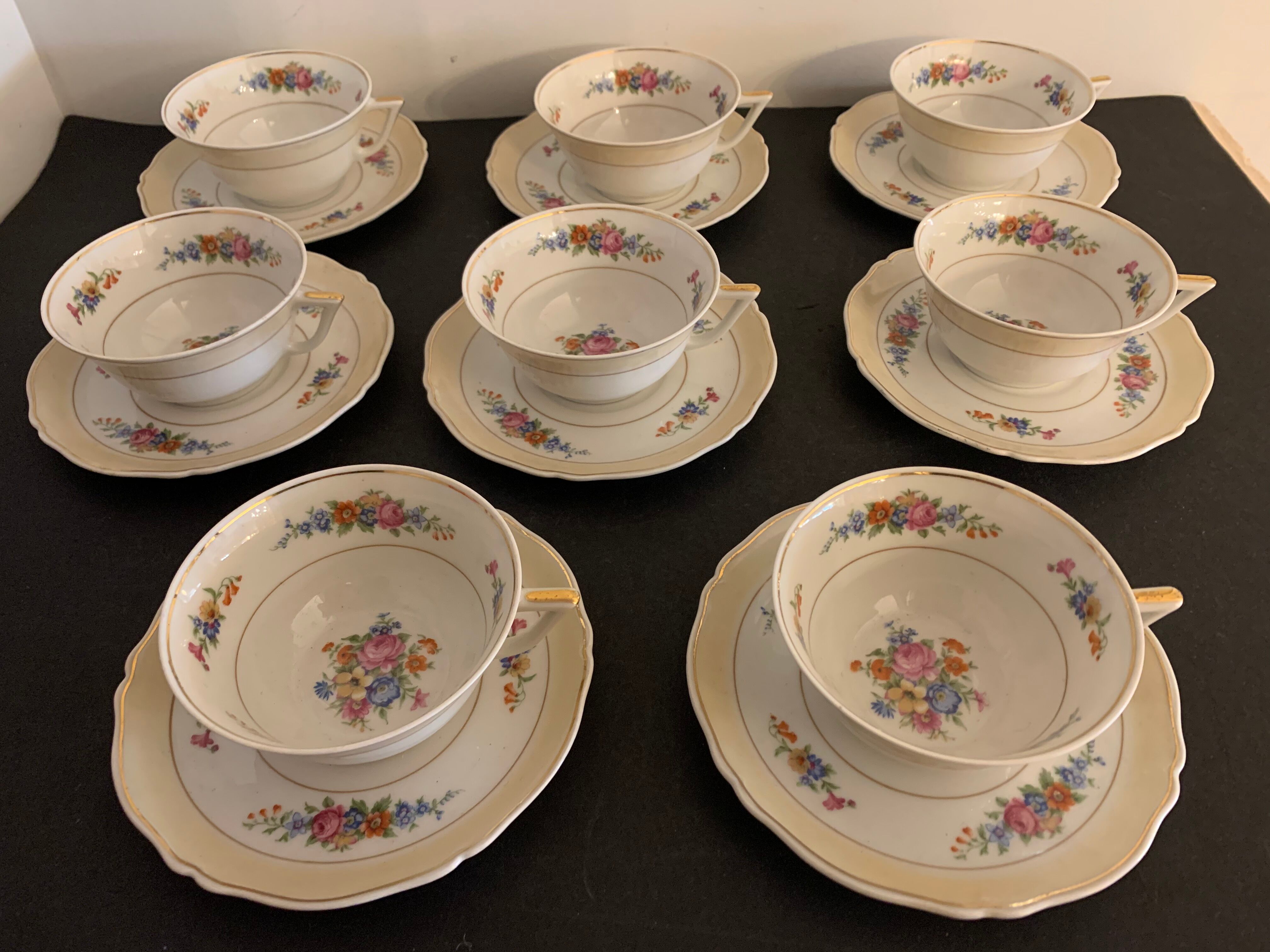 Service à café en porcelaine de Limoges art déco signé Legrand | Selency