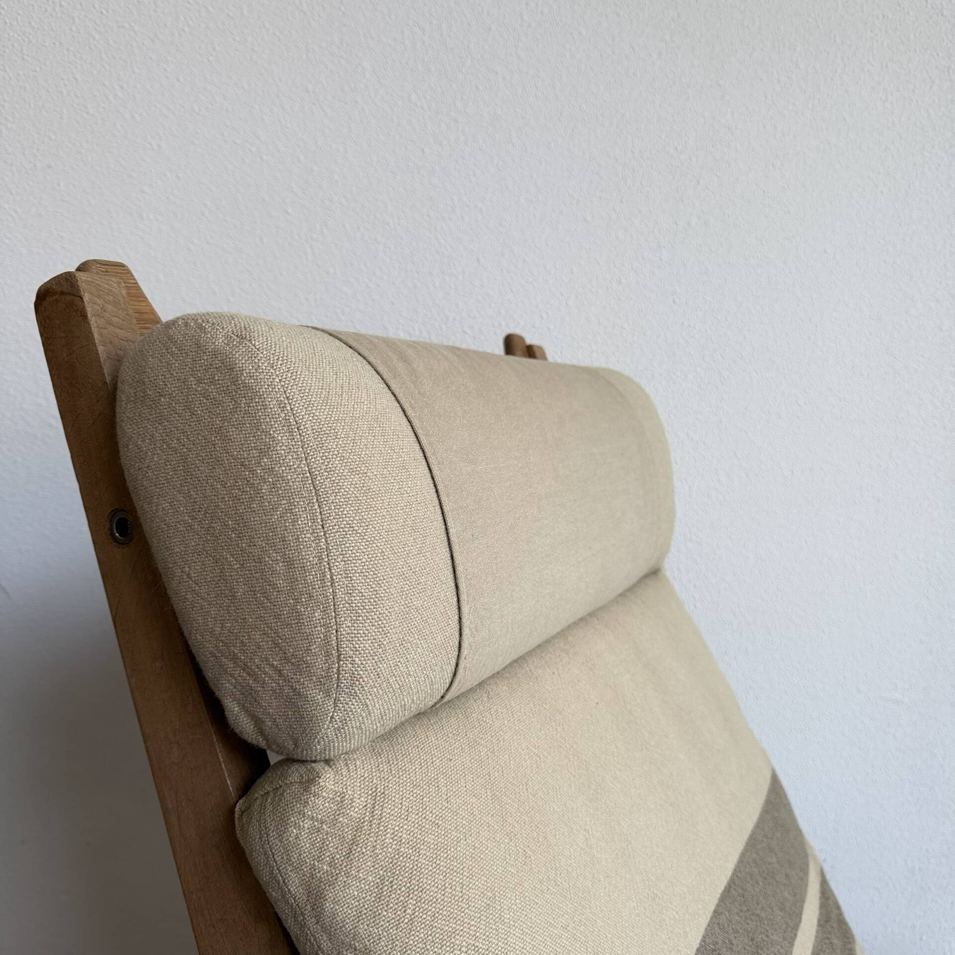 Vintage Hans Wegner lounge chair GE375 in oak