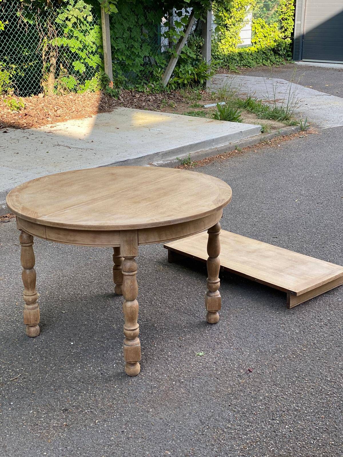 Extendable round farmhouse dining table renovated in raw oak 160cm 20th century