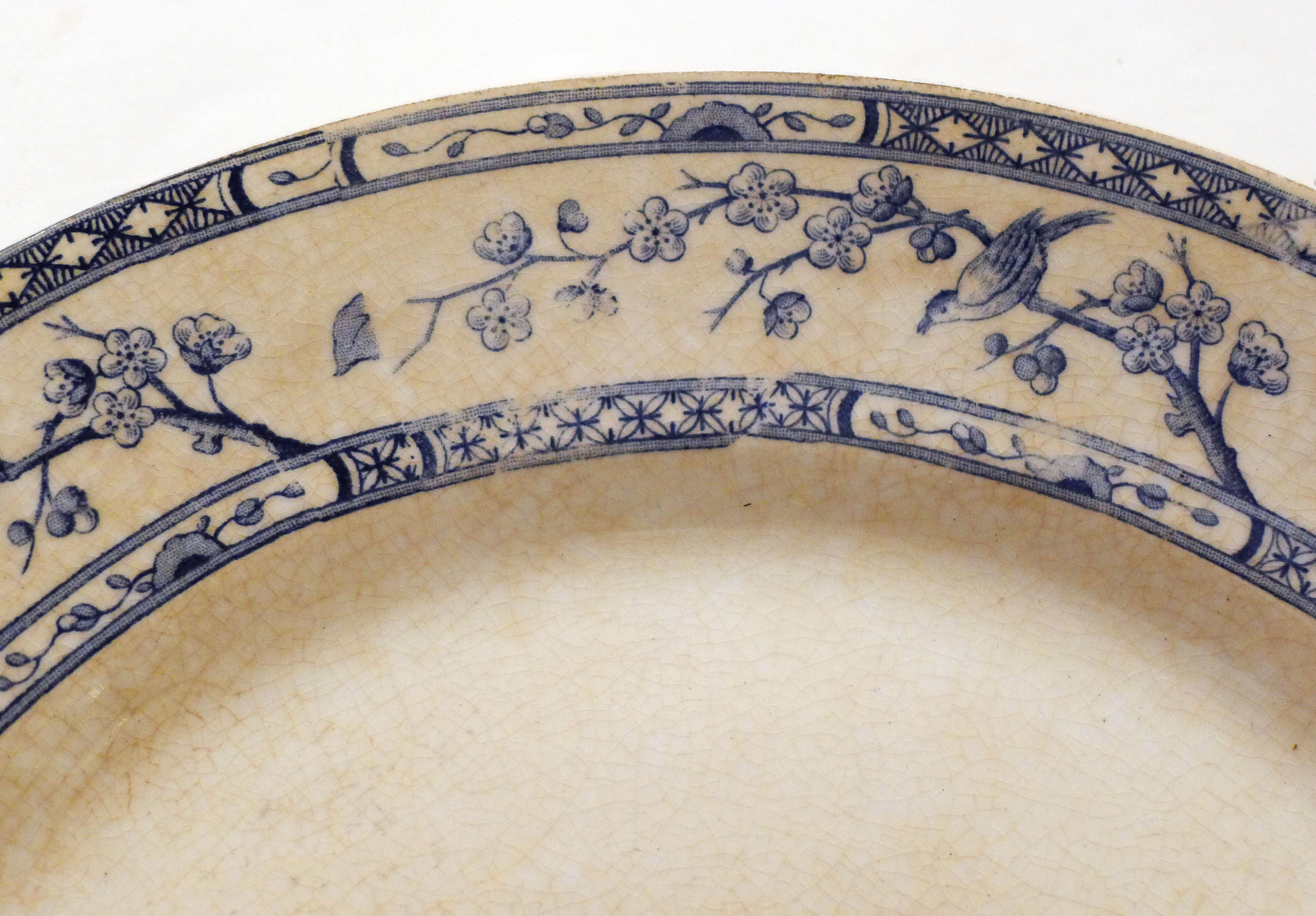 Paire de plats Creil & Montereau