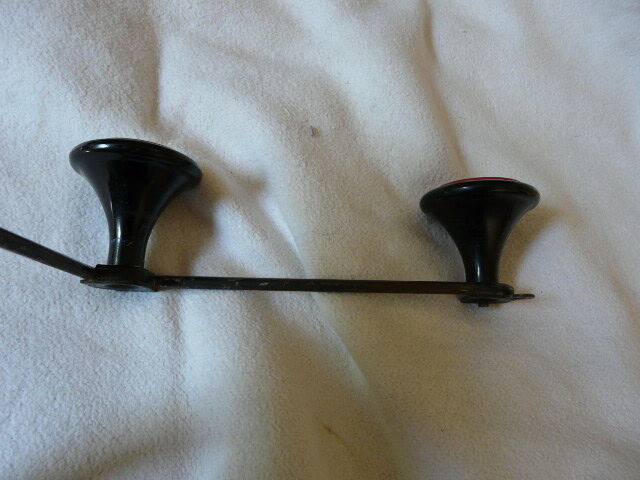 Vintage triangular-shaped wall coat holder 3 tricolour patères