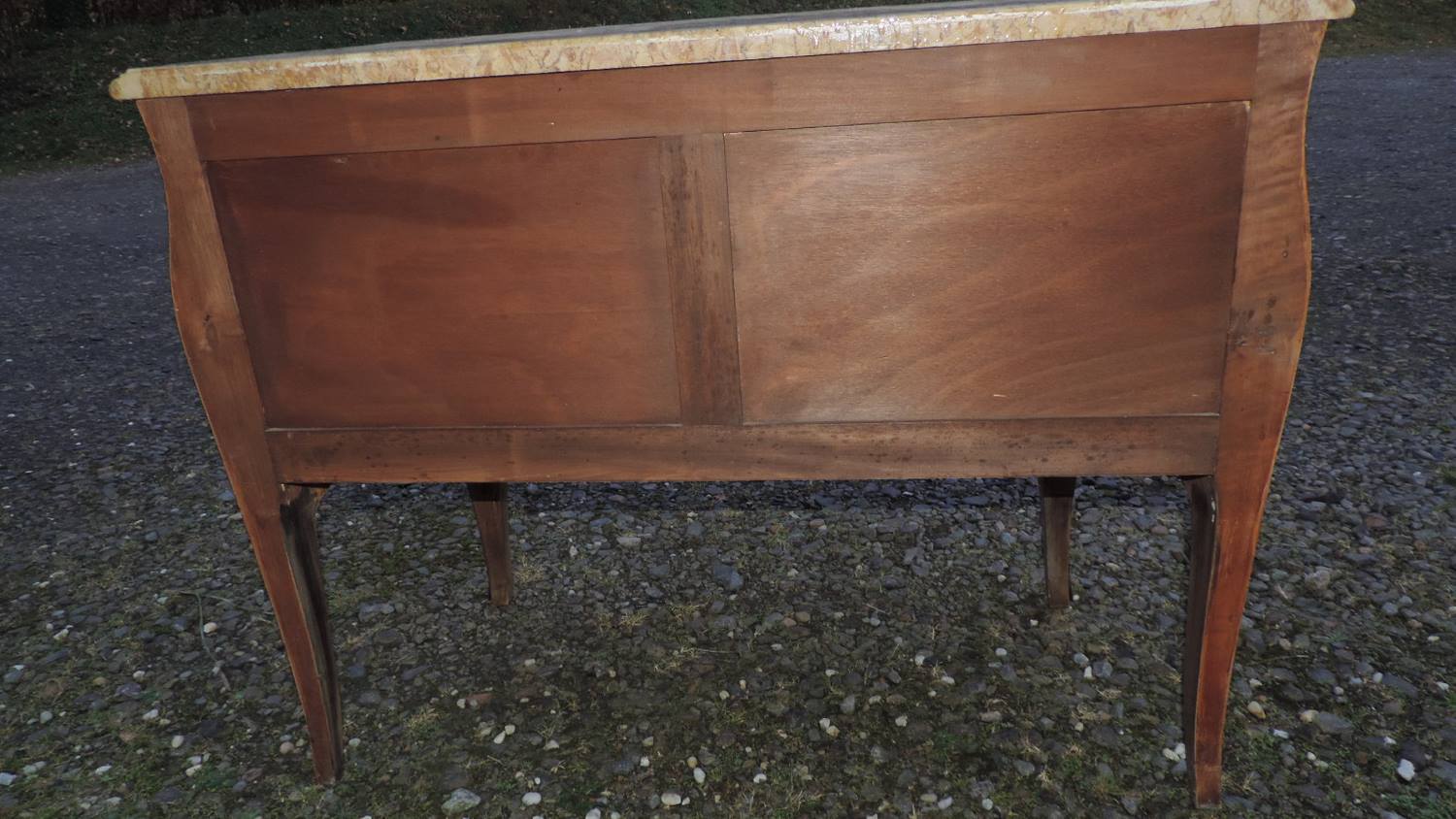 Curved Dresser Louis XV style