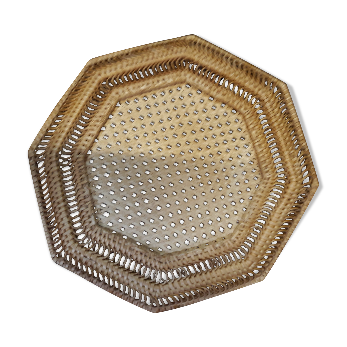Octagonal dish rattan