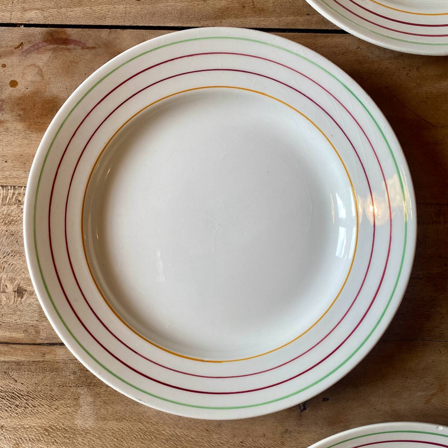 Set of 12 vintage flat plates, Jeannio de Gien model