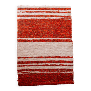 Handmade rug made from recycled cotton
