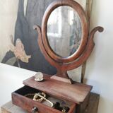 Mini dressing table