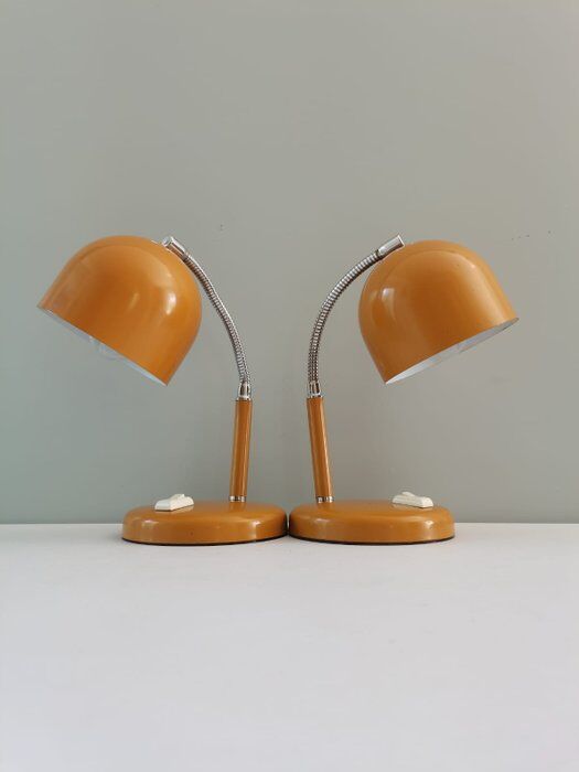 Pair of Italian desk lamps, 70s
