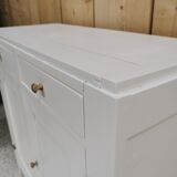 White parisian buffet