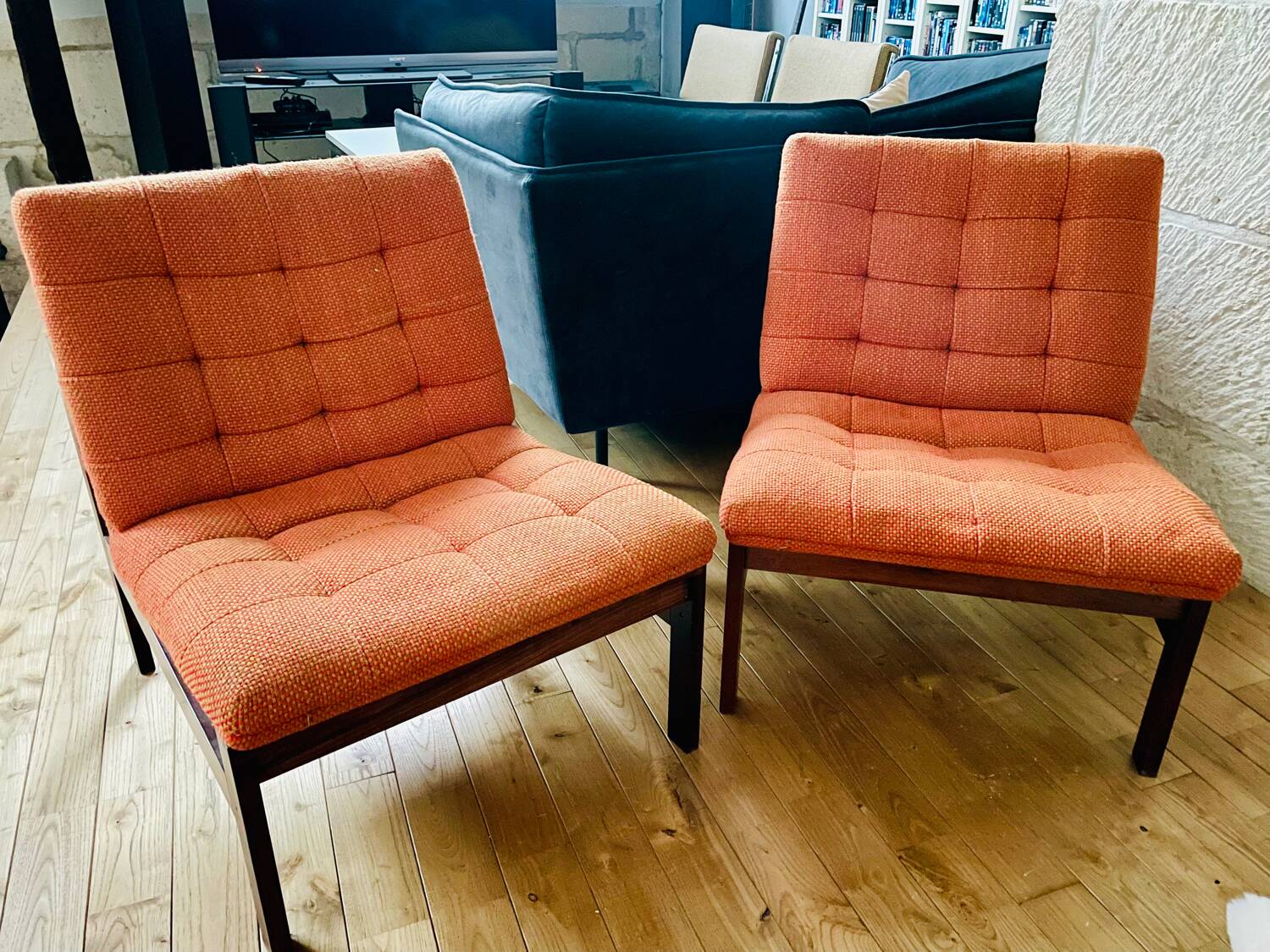 Paire chauffeuses scandinaves vintage