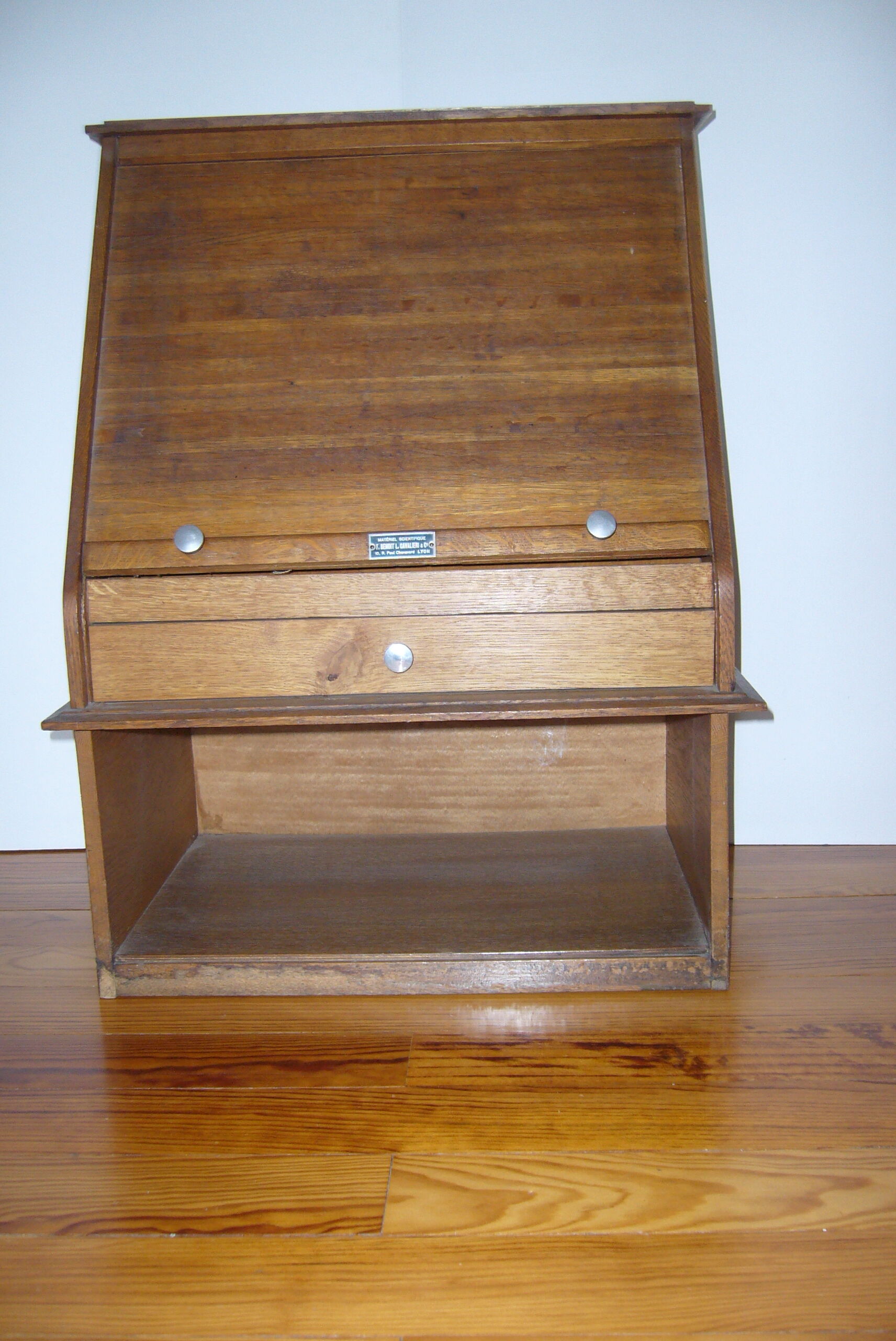 Curtain loom furniture