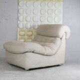 Chair "Space Age" in unbleached wool, France, circa 1970