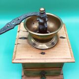 Coffee and pepper grinder
