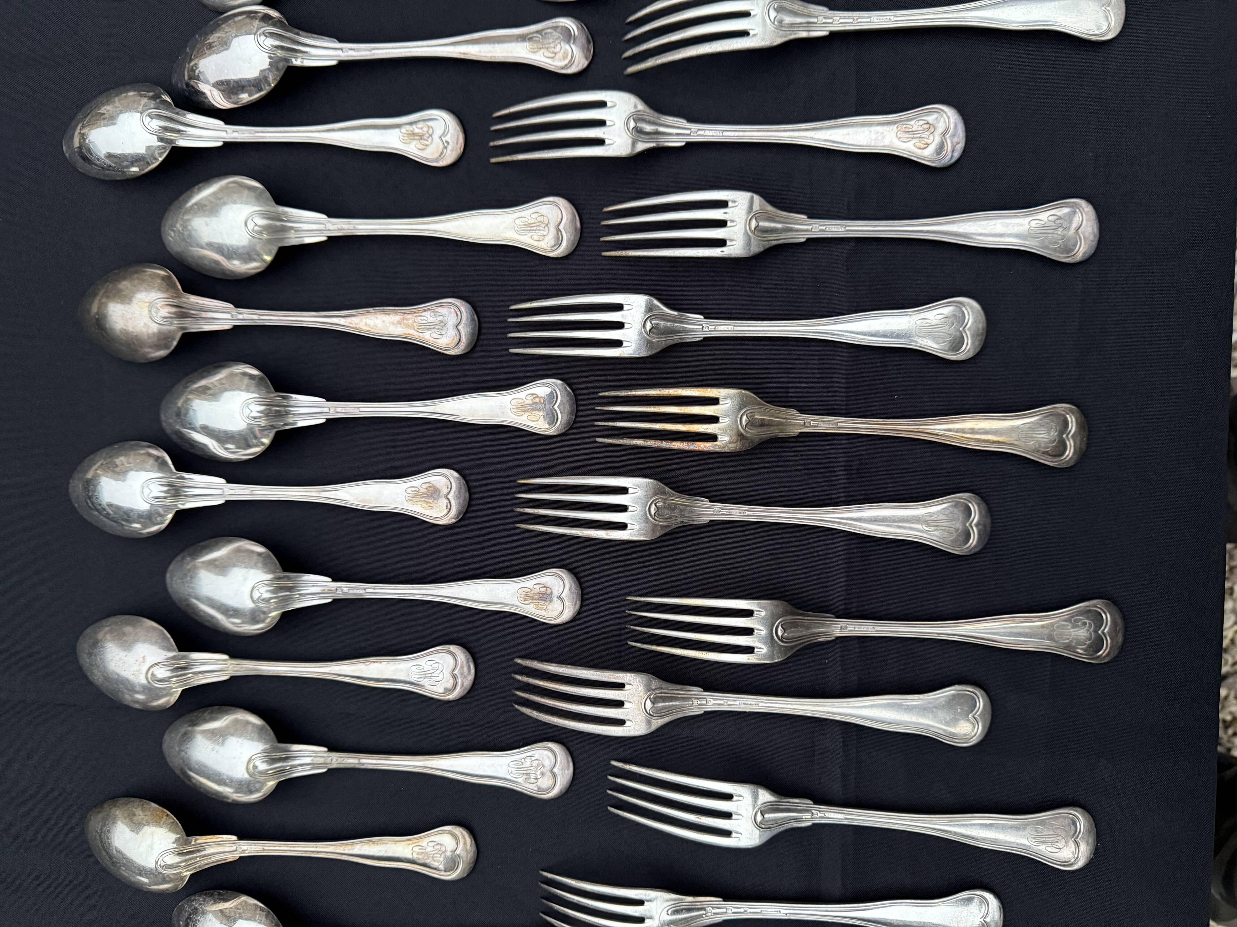 Christofle 37-piece cutlery set, Filet violon model