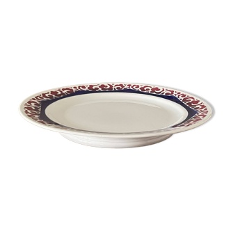 Old cake/mignardise dish on pedestal in Sarreguemines earthenware