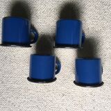 Batch of 4 enamelled sheet metal mugs
