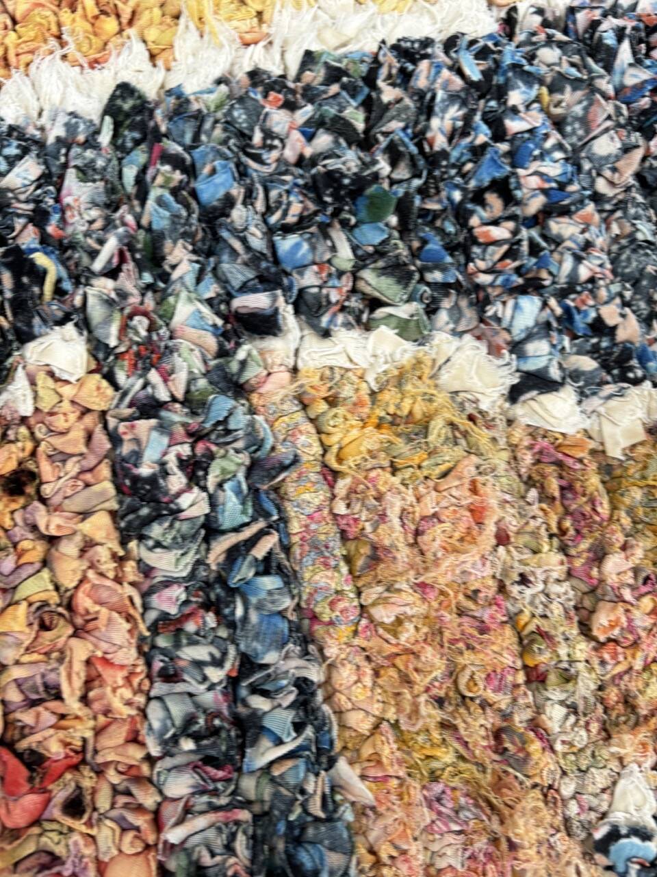 Boucherouite Moroccan Berber rug - hand-woven with recycled fabric scraps - 90x205 cm