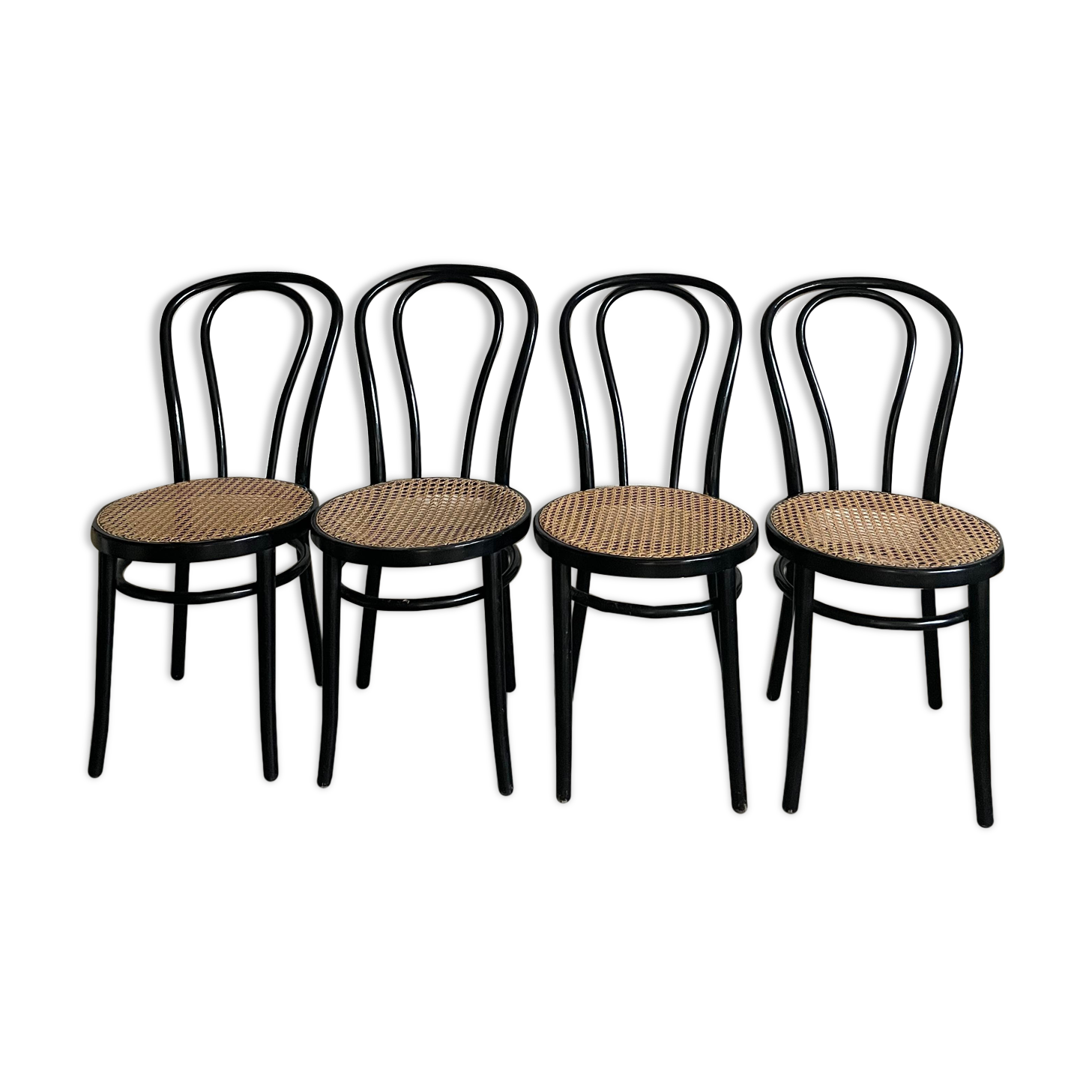 Thonet chairs n°18
