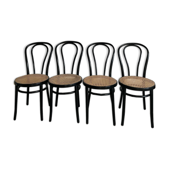 Thonet chairs n°18